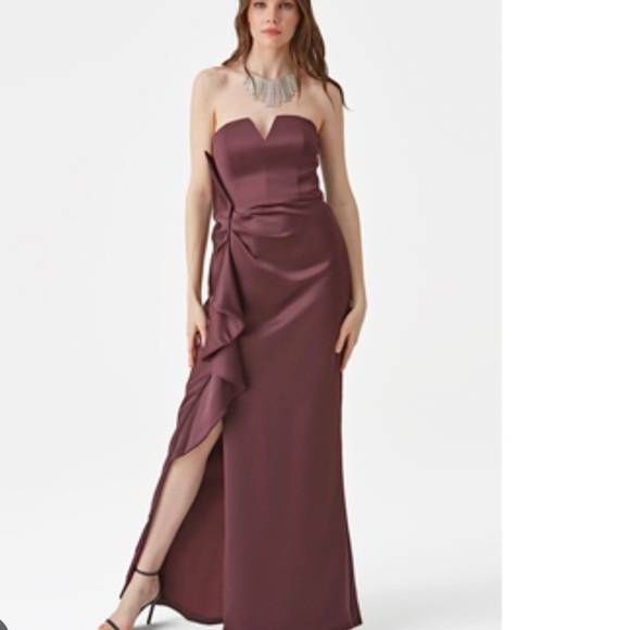 Aidan Mattox Strapless Sweetheart Flare Gown - Picture 1 of 10